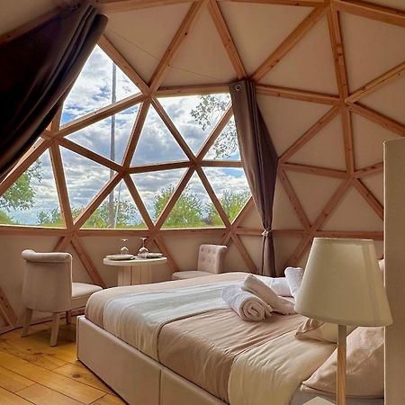 Dome Pathome Catonvielle Bagian luar foto